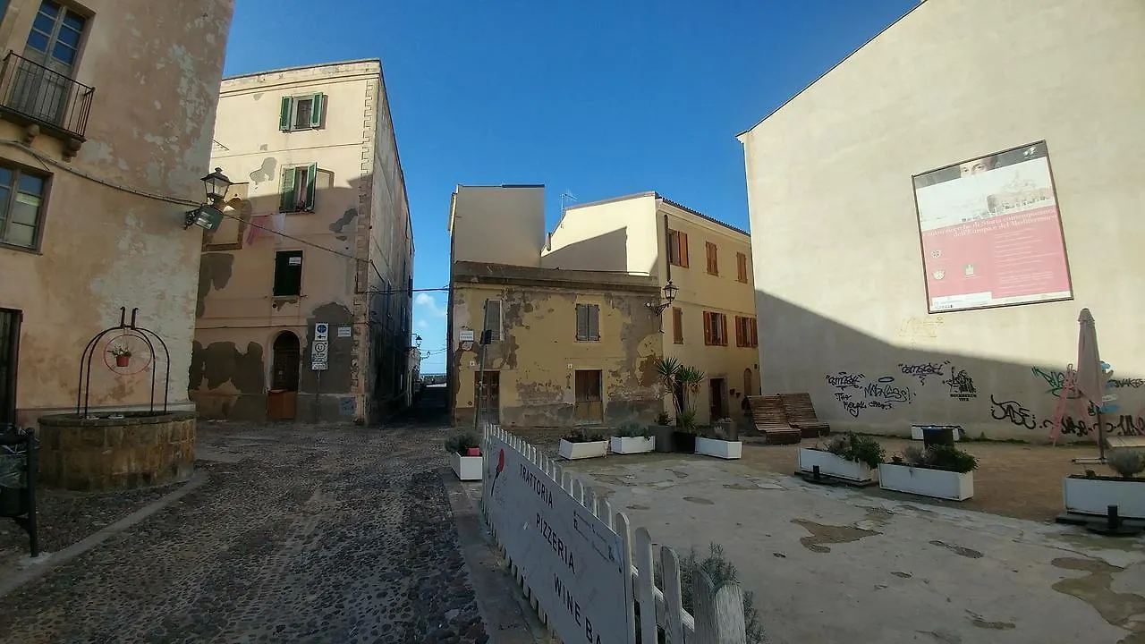 Ottocento Guest House Alguer 2*,  Italia